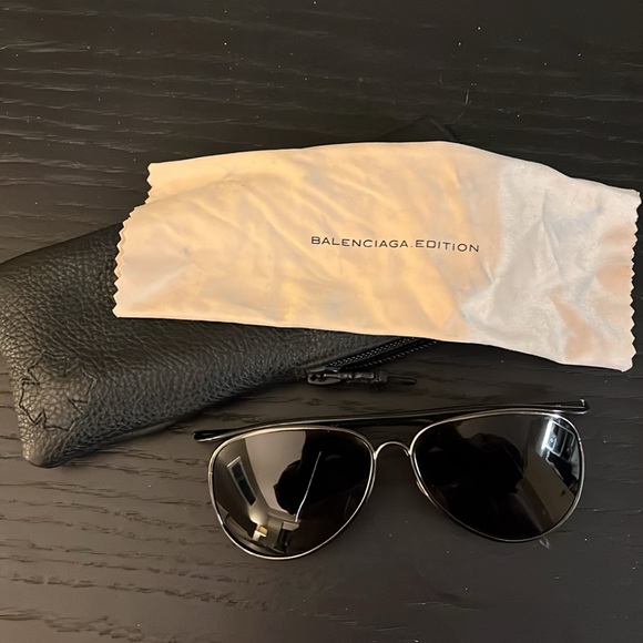 Balenciaga Aviator Sunglasses - Picture 3 of 4